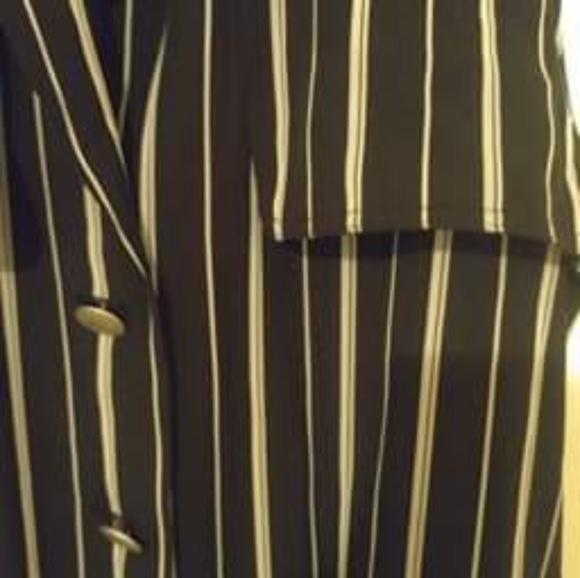 Dress - Picture 3 of 6